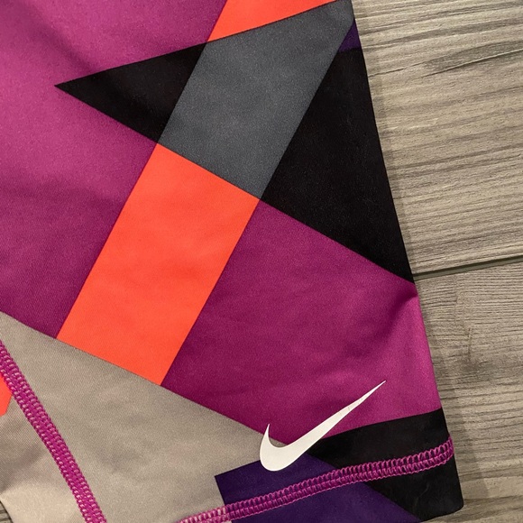 Nike PRO Cropped Leggings - Picture 5 of 5